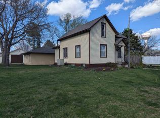 811 E 5th St, Stromsburg, NE 68666