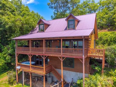 561 Signal Rdg, Sylva, NC, 28779