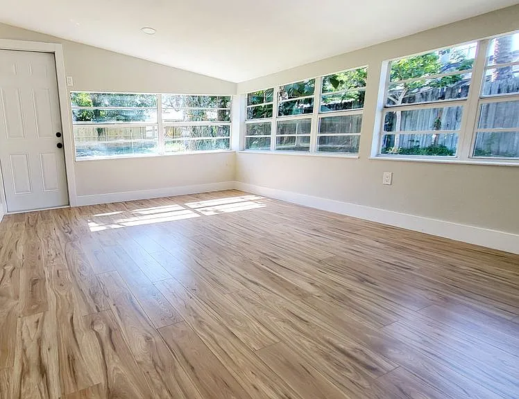 1660 Vernon Dicks Dr — Photo 12