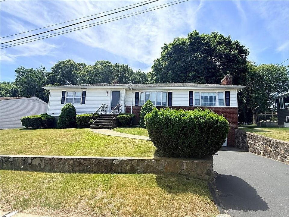 1st image of 24 Jacqueline Dr