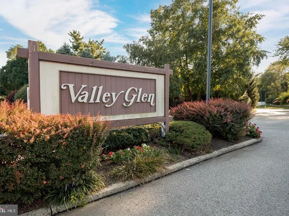 1202 Valley Glen Rd, Elkins Park, PA 19027