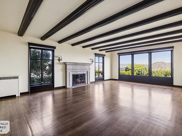 530 El Camino Del Mar — Photo 2