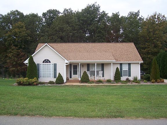 2nd image of 3901 Stoney Creek Dr