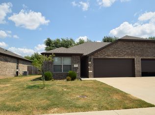 540 Vee St, Centerton, AR 72719