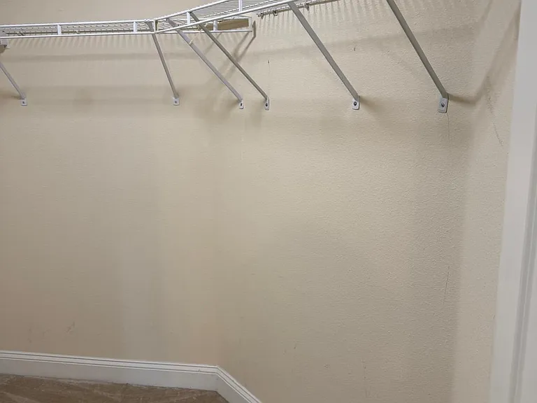 2215 Cherokee Cove Trl — Photo 14