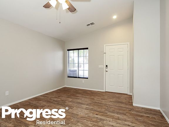 3rd image of 955 E Mayfield Cir