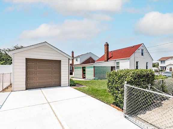 3rd image of 1267 Nelson Street