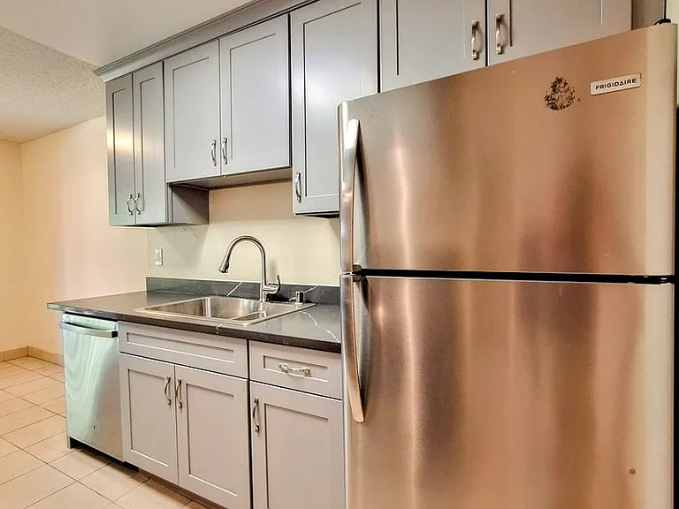247 N Capitol Ave #243-7 — Photo 8