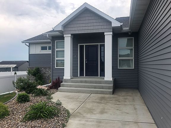 3rd image of 4614 Marsh Hawk Dr