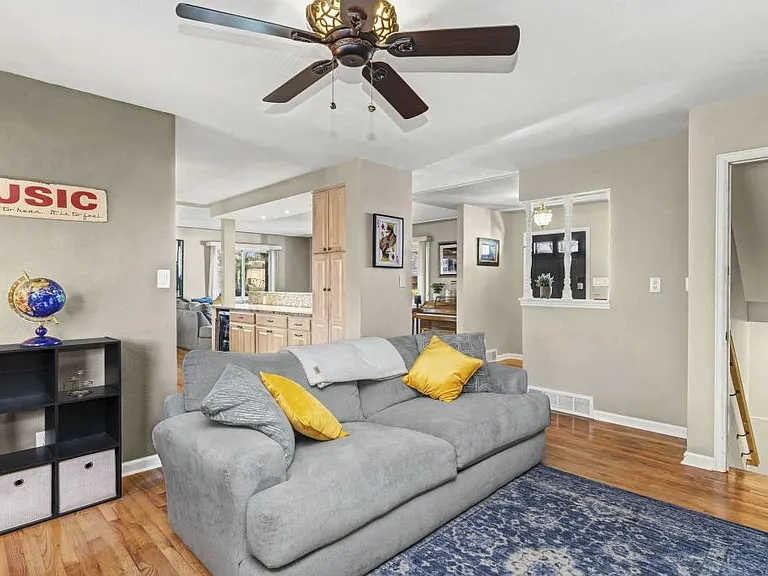 19 Dale Pl — Photo 6