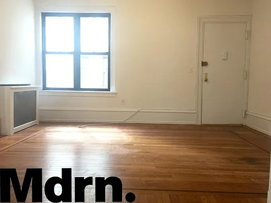 Rented by Mdrn Residential | media 3