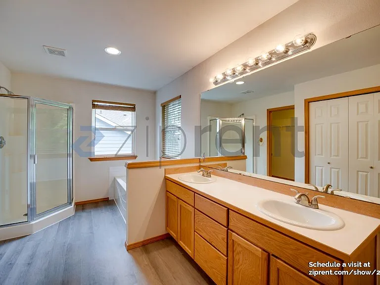 214 169th St SE — Photo 23