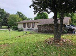 4027 Perry St, Harrison, AR 72601