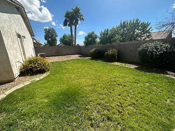 5th image of 4216 S Mariposa Dr