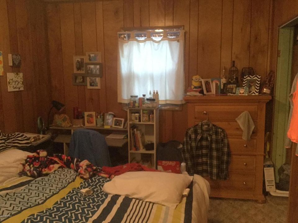 2nd image of 425 Huff St