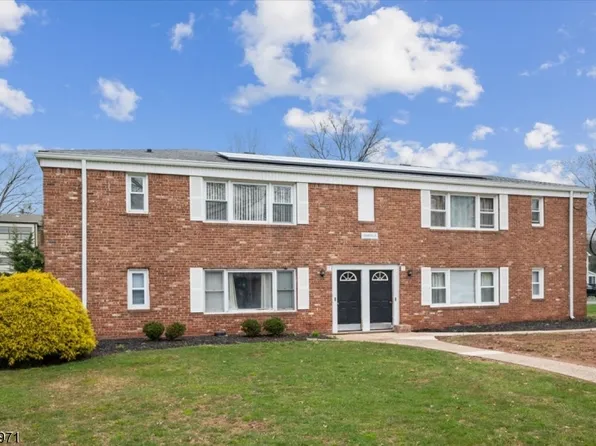 1 Stanford Dr #2B, Bridgewater Twp., NJ 08807