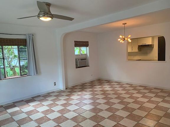 5th image of 1534 Avalon Pl