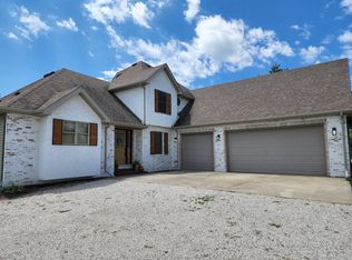 21445 N 1817 East Rd, Pontiac, IL 61764