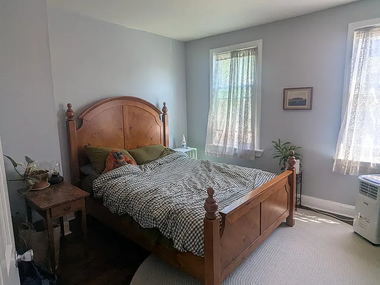 2305 N College Ave — Photo 12