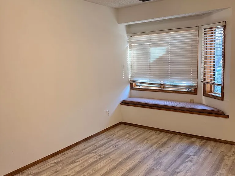 2333 N Plateau Dr — Photo 10