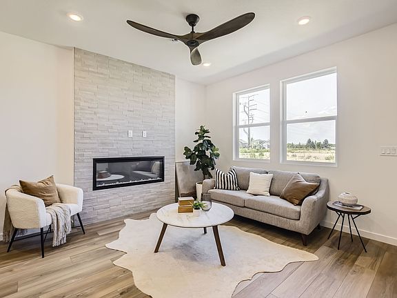 4th image of 2867 Bear Springs Cir