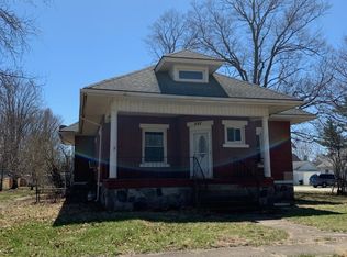 297 Front St, Rome City, IN 46784