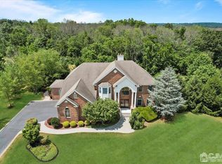 11 Daisy Ct, Skillman, NJ 08558