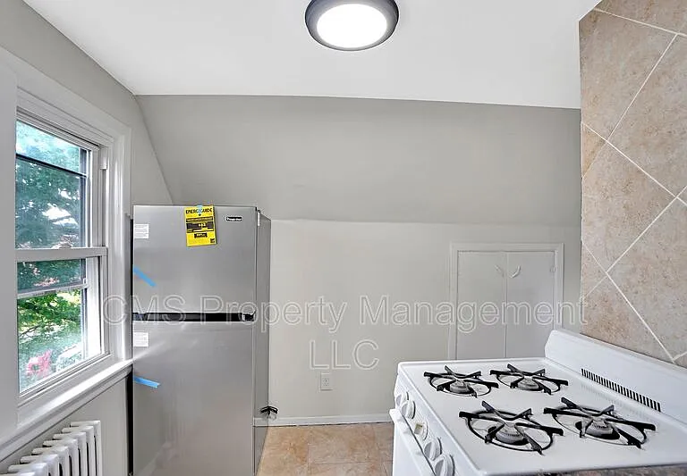 706 Chestnut St #3 — Photo 15