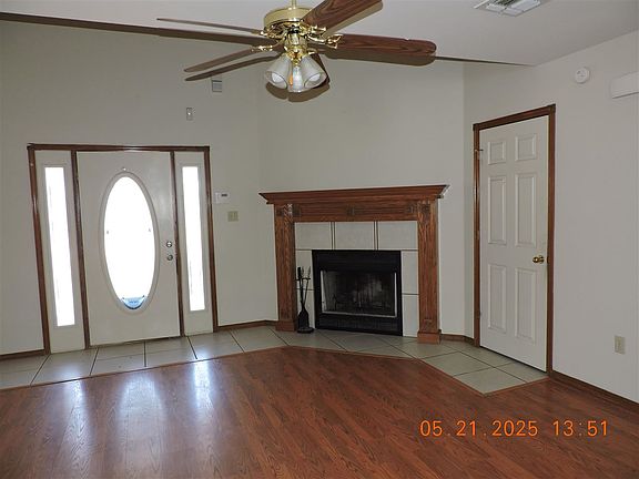 3rd image of 3510 NE 35th St