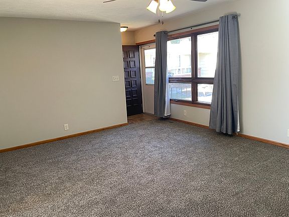 5th image of 5005 Meredeth St