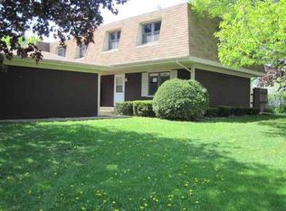 1 Plum Tree Vlg, Beloit, WI 53511