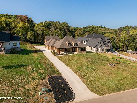 2nd image of 1247 Herbert Dr