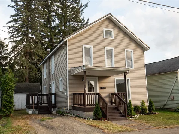 17 Orchard St, Canisteo, NY 14823