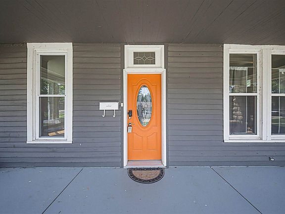 2nd image of 104 N Adams St