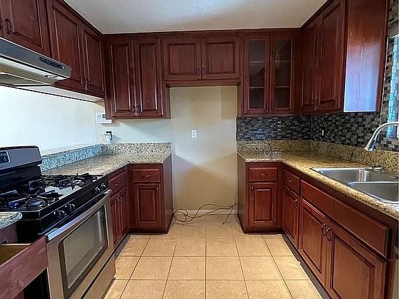 2nd image of 1123 Junipero Ave APT 7