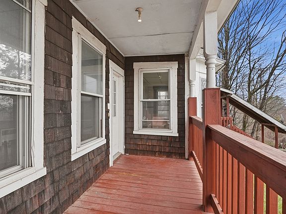 4th image of 35 Summer St