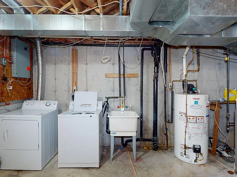 320 Westminster Ave #48 — Photo 25