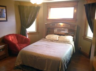 207 S Hamburg St, Holstein, IA 51025
