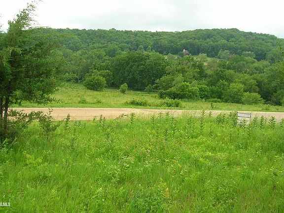 4th image of 1 Sugarcreek Trl
