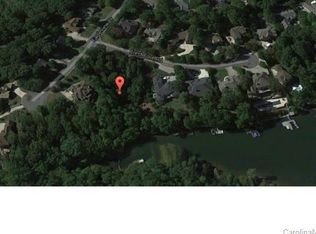 16239 Crest Cove Rd, Charlotte, NC 28278