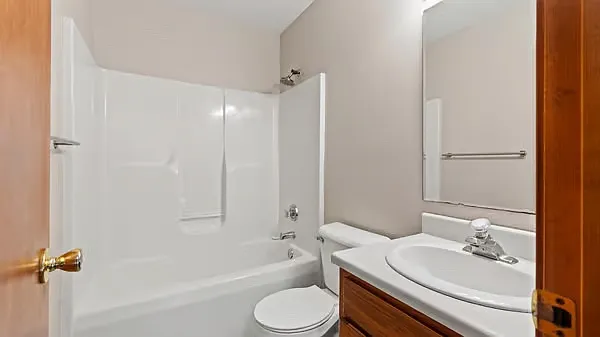 10210 Clear Creek Ct — Photo 9