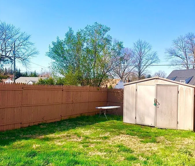 12901 Hathaway Dr — Photo 25