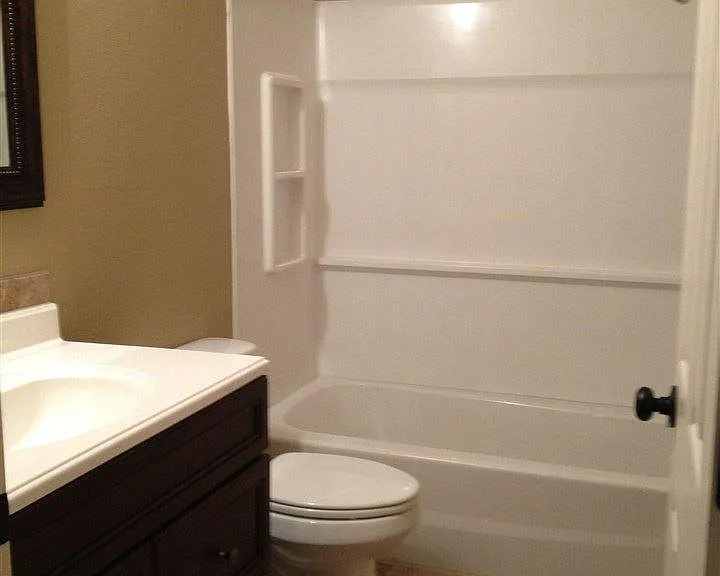 1718 N Woodlawn Blvd — Photo 10