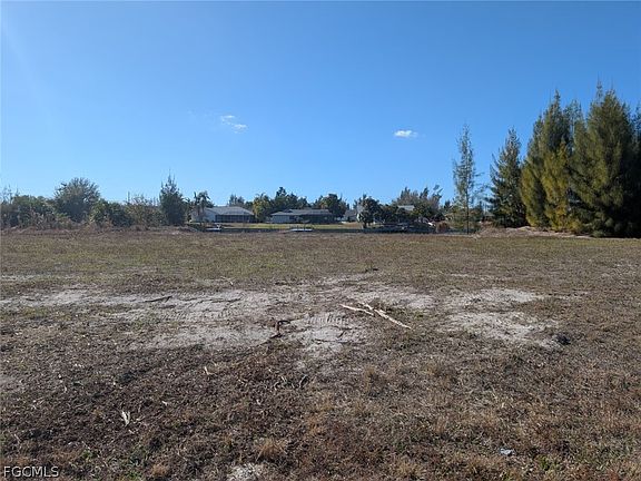5th image of 302 SW 21st Ave
