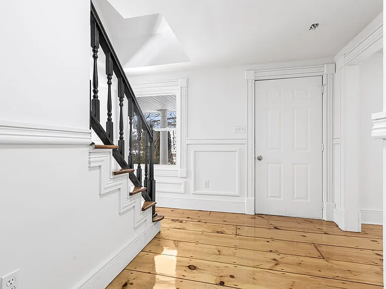 17 N Maple St — Photo 12
