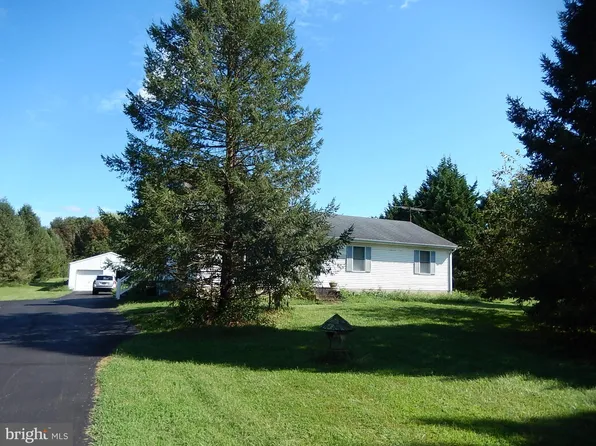 1868 Seeneytown Rd, Dover, DE 19904