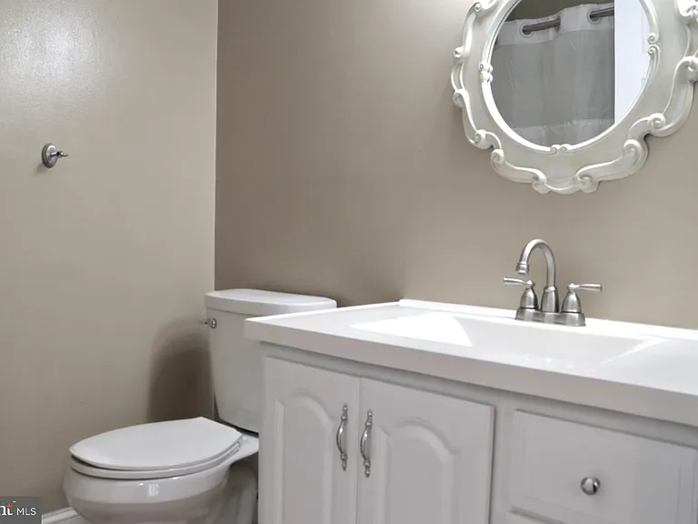 103 Woodhollow Dr — Photo 12