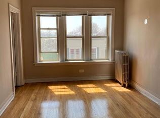 3581 N Milwaukee Ave, Chicago, IL 60641