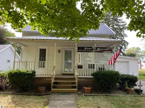 110 S Bankson St, Saint Louis, MI 48880