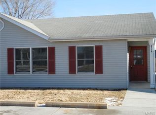 411 Locust St, New Haven, MO 63068